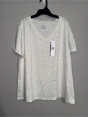Time and Tru Women’s V-Neck Short Sleeve Shirt - Light Heather Gray XXL